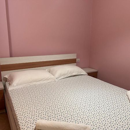 Sail Ocean View Apartments Sarande Ngoại thất bức ảnh