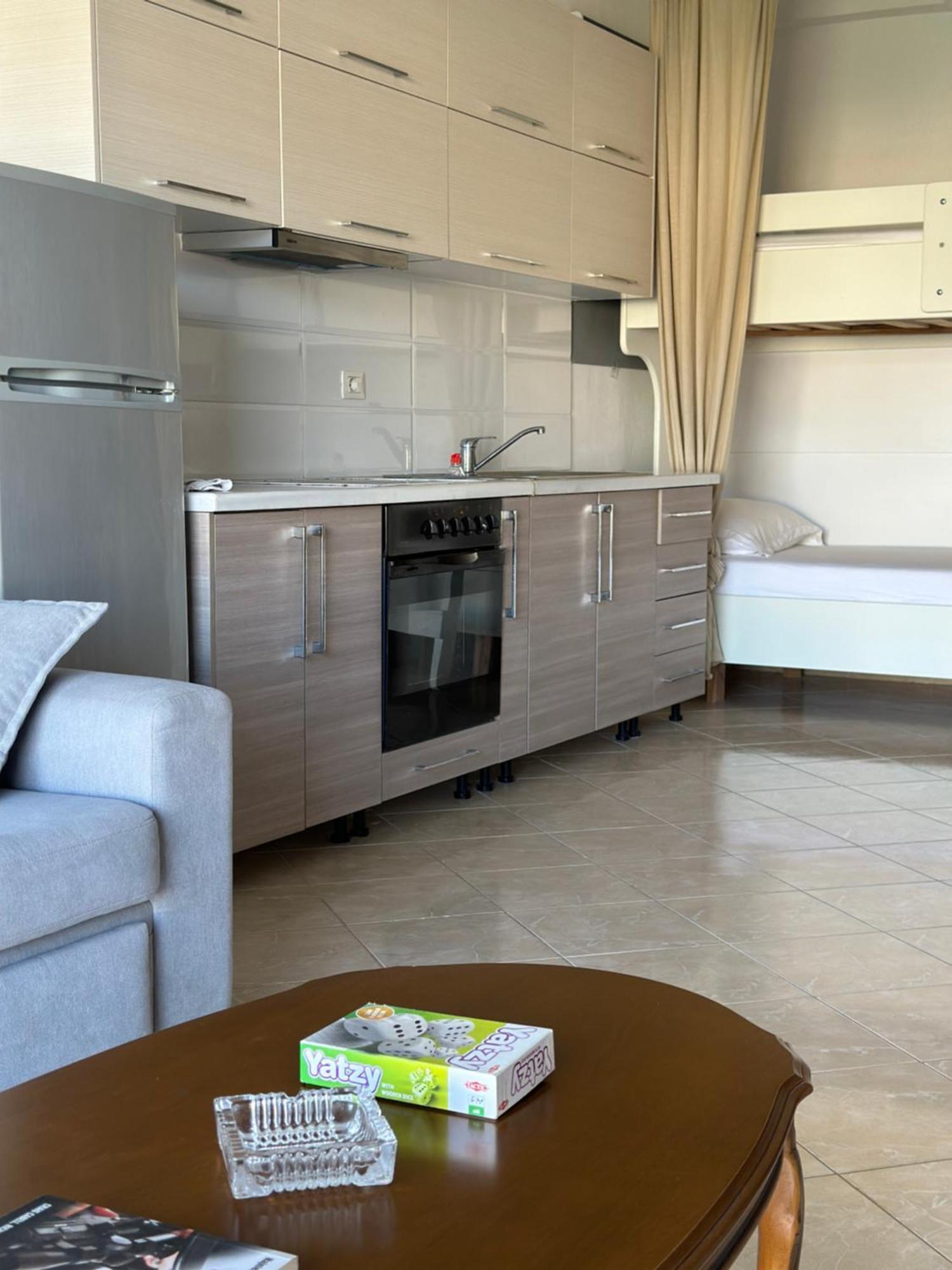 Sail Ocean View Apartments Sarande Ngoại thất bức ảnh